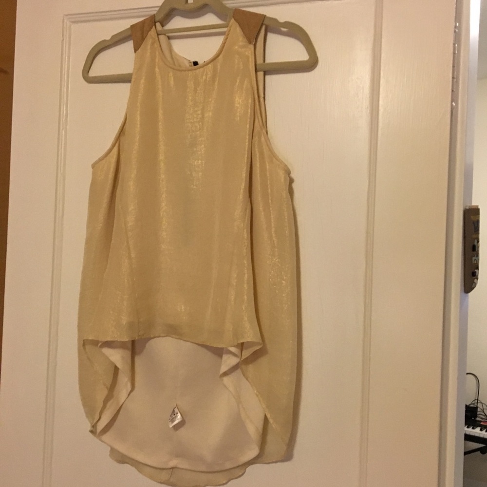 Robbi and Nikki gold high low tank